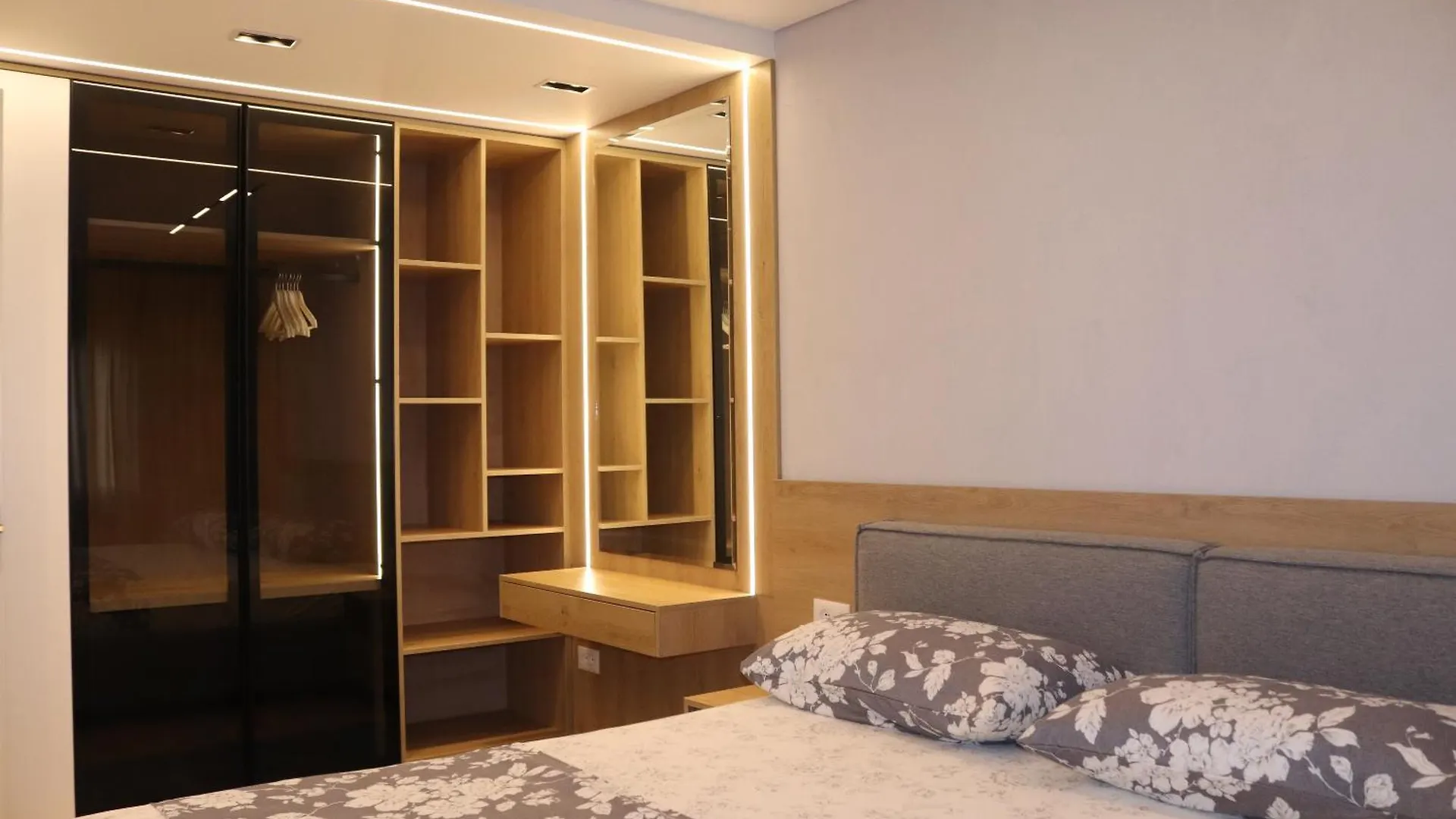 Soinn'S Apartament Tirana Appartamento
